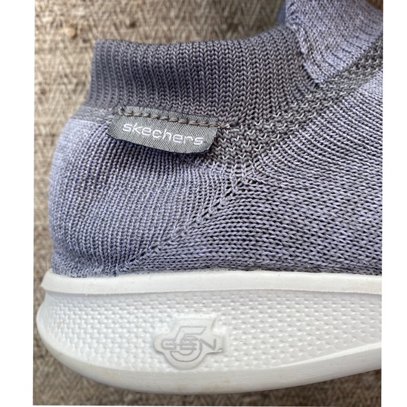 Skechers Sneakers SlipOns - Picture 8 of 16